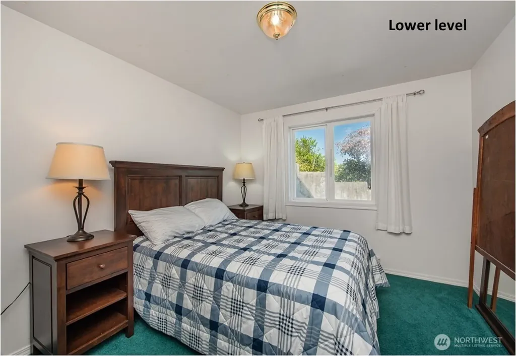 608 Reservoir Road Sequim WA 98382