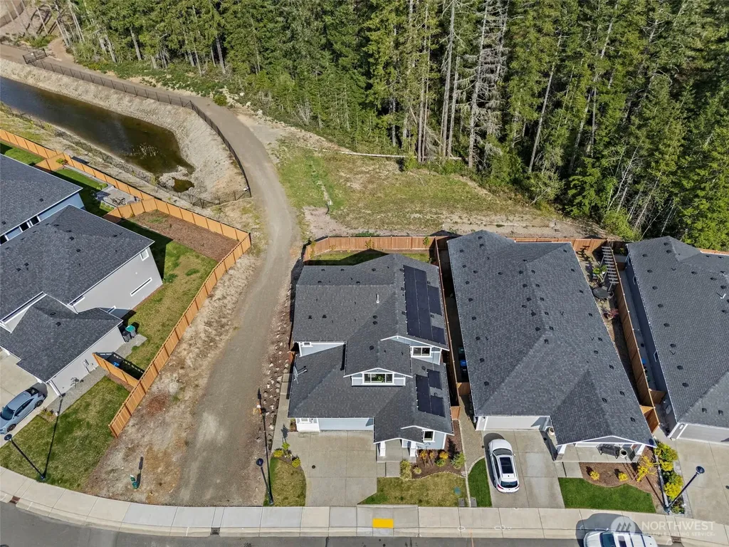 5711 Great Glen Road SW Port Orchard WA 98367
