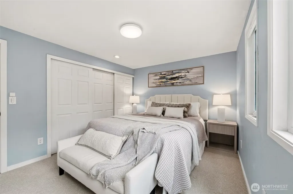 17202 NE 134th Place Redmond WA 98052