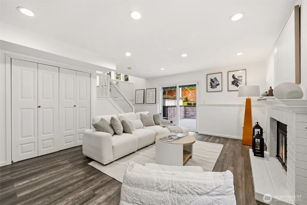 17202 NE 134th Place Redmond WA 98052