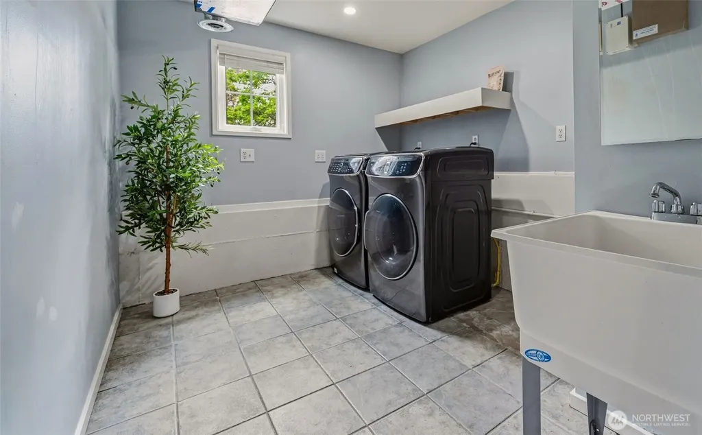 17202 NE 134th Place Redmond WA 98052