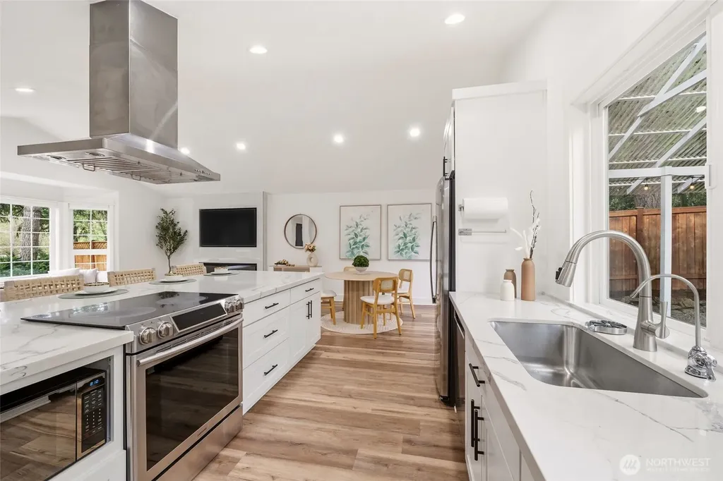 17202 NE 134th Place Redmond WA 98052