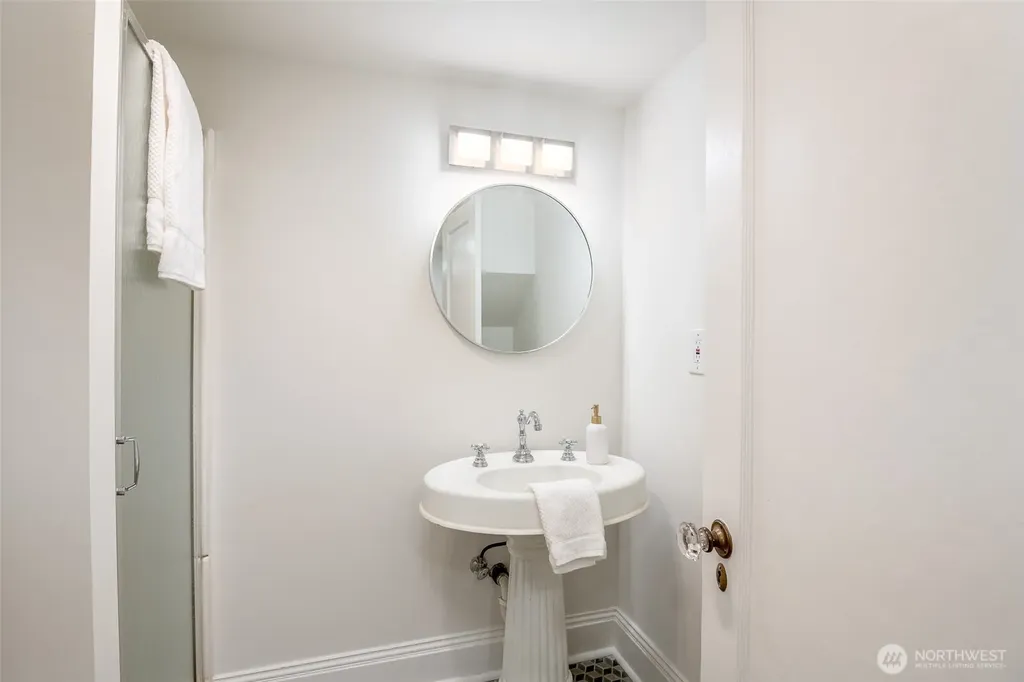 3025 Maringo Road SE Olympia WA 98501