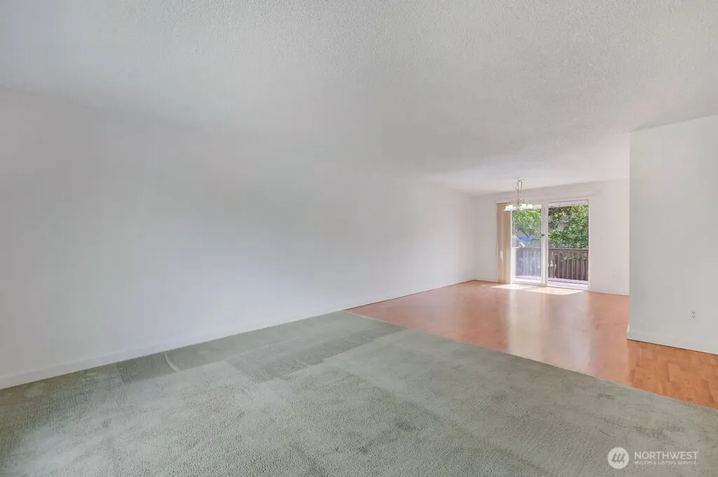 4298 SE Basswood Port Orchard WA 98366