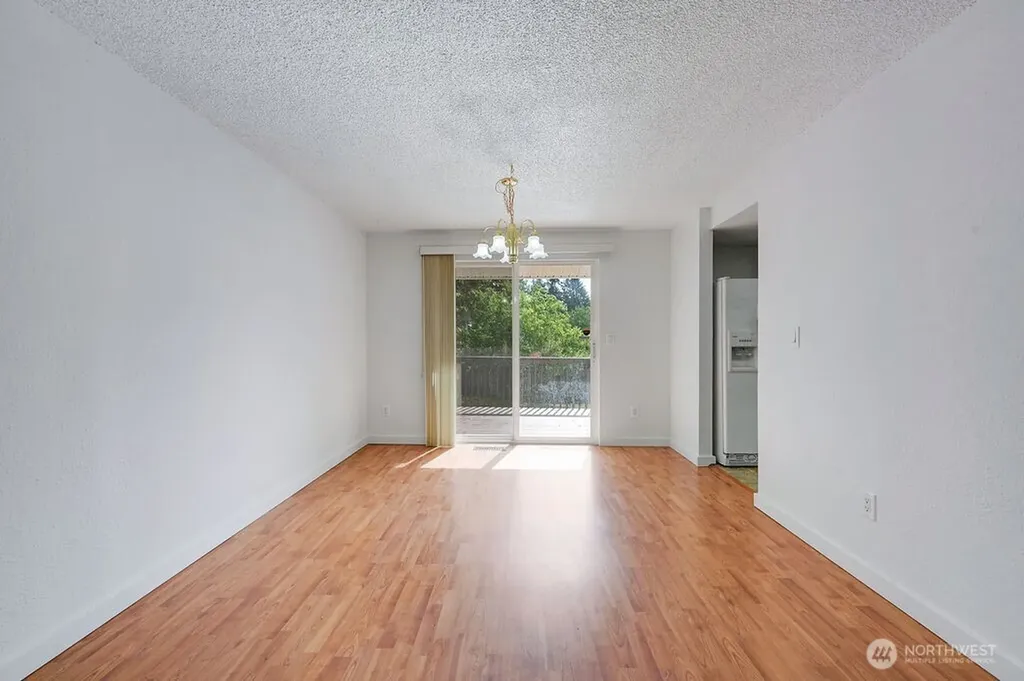 4298 SE Basswood Port Orchard WA 98366