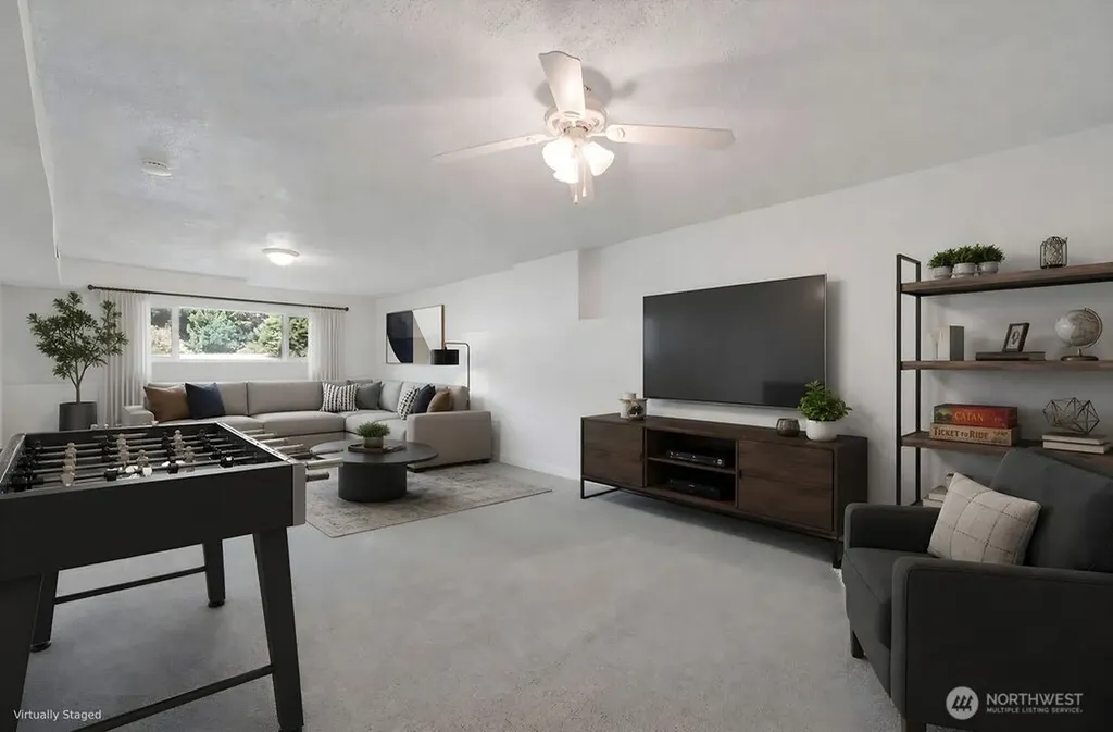 4298 SE Basswood Port Orchard WA 98366