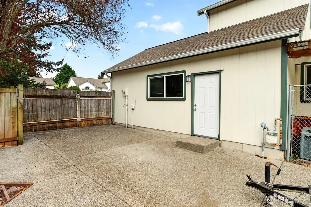 21706 116th Street E Bonney Lake WA 98391