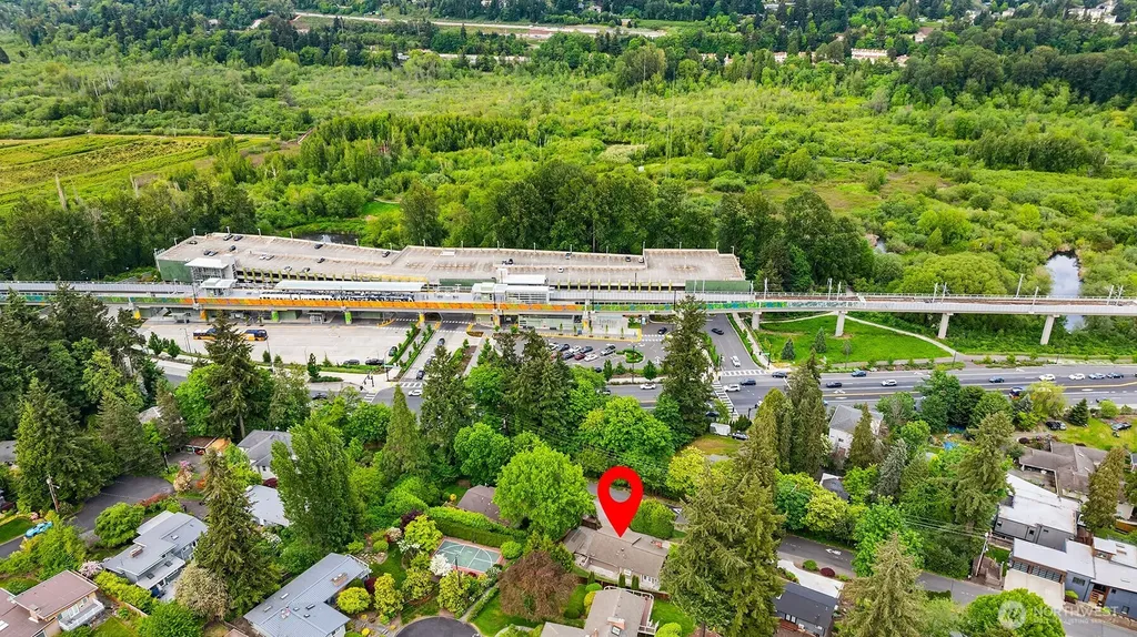 2805 112th Avenue SE Bellevue WA 98004