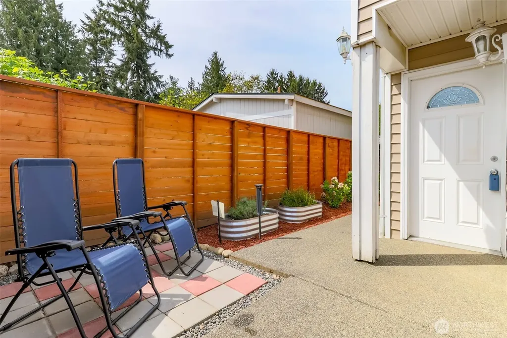 10426 17th Avenue SW Seattle WA 98146