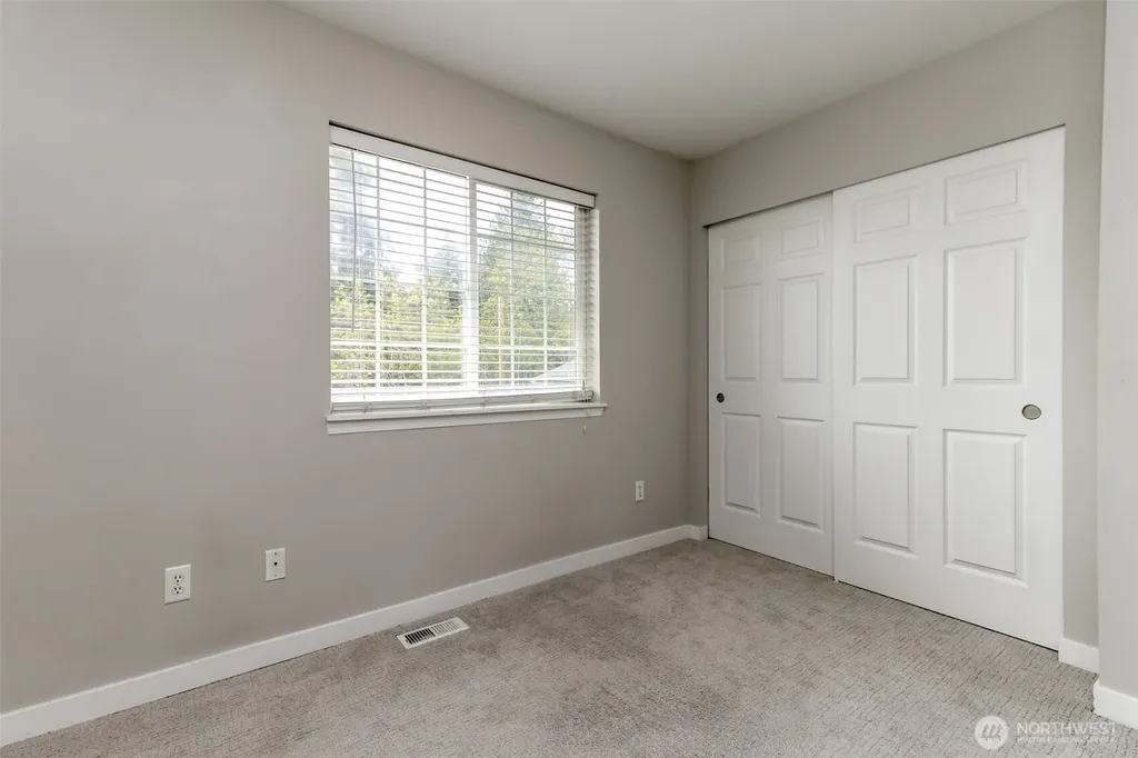 10426 17th Avenue SW Seattle WA 98146