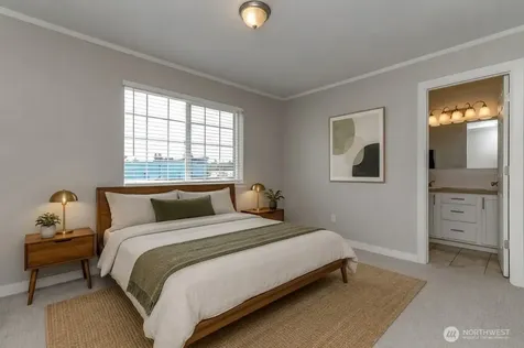 10426 17th Avenue SW Seattle WA 98146