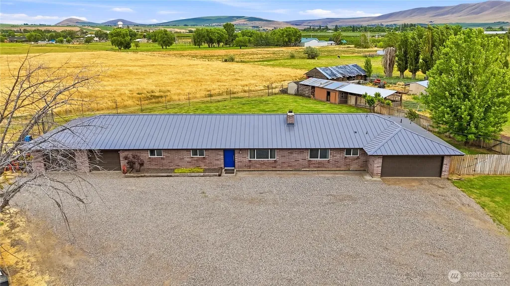 52005 N Whan Road Benton City WA 99320