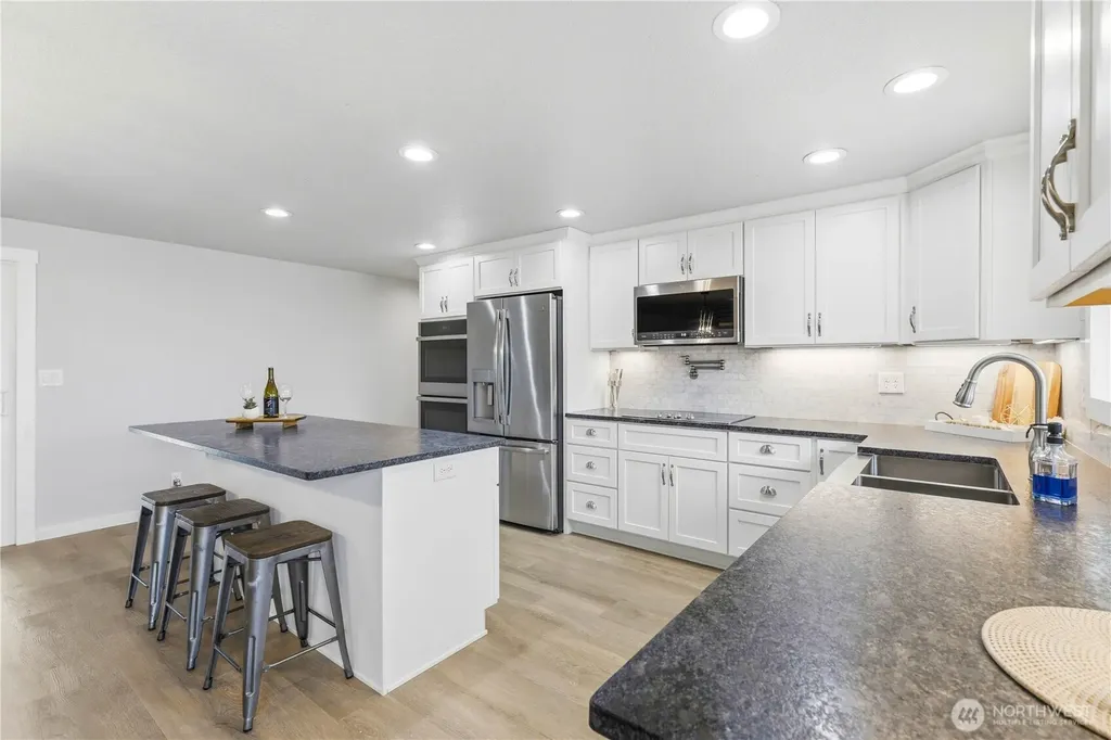 52005 N Whan Road Benton City WA 99320