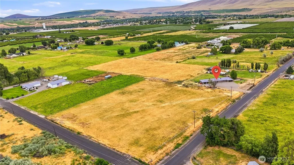 52005 N Whan Road Benton City WA 99320