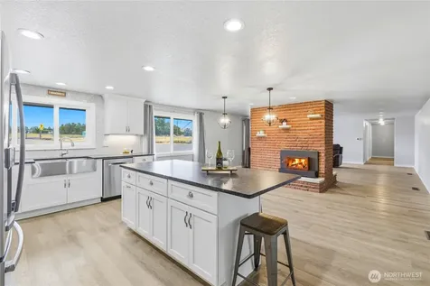 52005 N Whan Road Benton City WA 99320