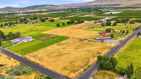 52005 N Whan Road Benton City WA 99320