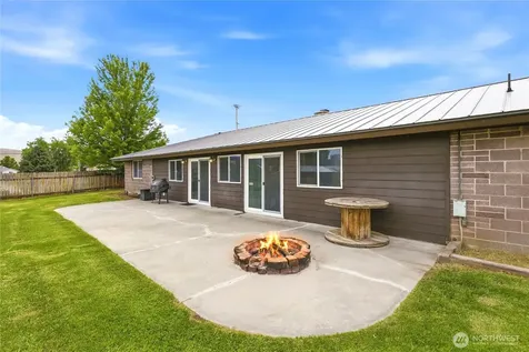 52005 N Whan Road Benton City WA 99320