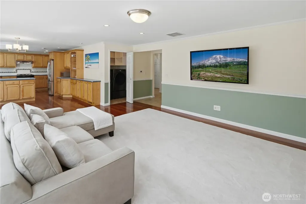 13314 78th Place NE Kirkland WA 98034