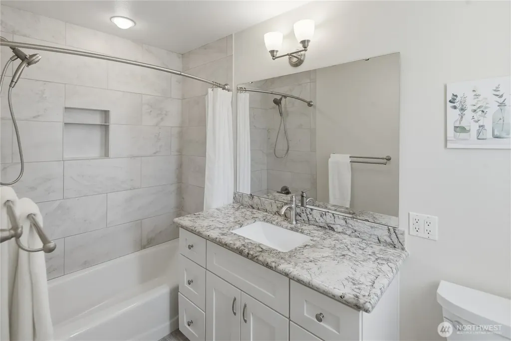 13314 78th Place NE Kirkland WA 98034