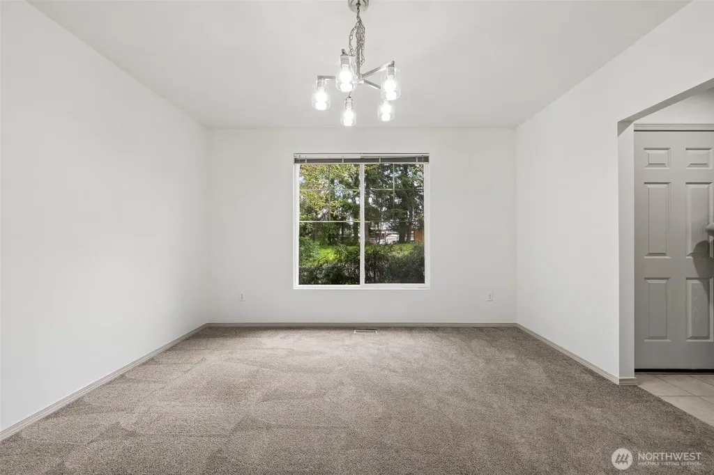 8708 132nd Street E Puyallup WA 98373