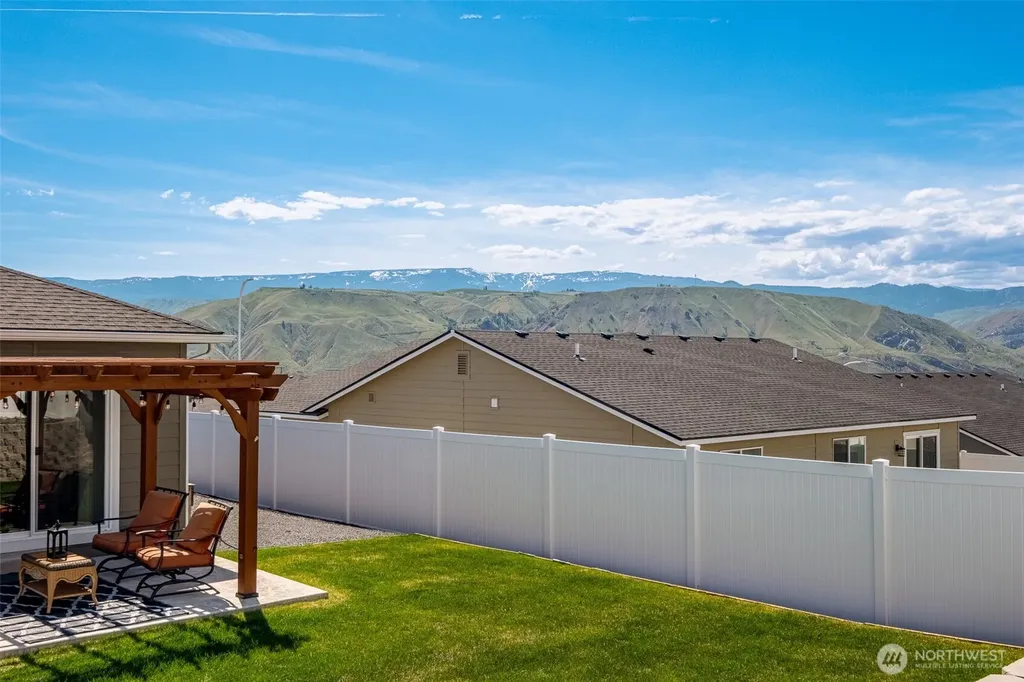 2355 3rd St SE East Wenatchee WA 98802