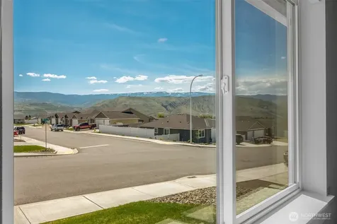 2355 3rd St SE East Wenatchee WA 98802
