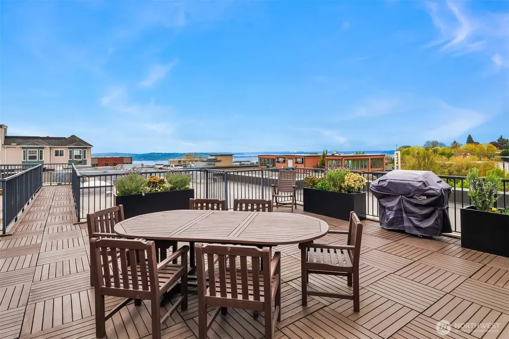 1417 Queen Anne Avenue N Seattle WA 98109