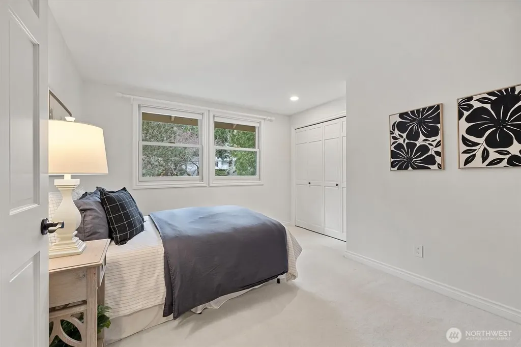 2524 225th Place NE Sammamish WA 98074