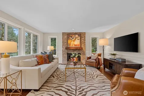 2524 225th Place NE Sammamish WA 98074