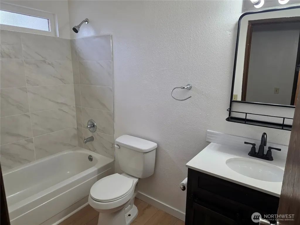 3110 S 216th Street Seatac WA 98198
