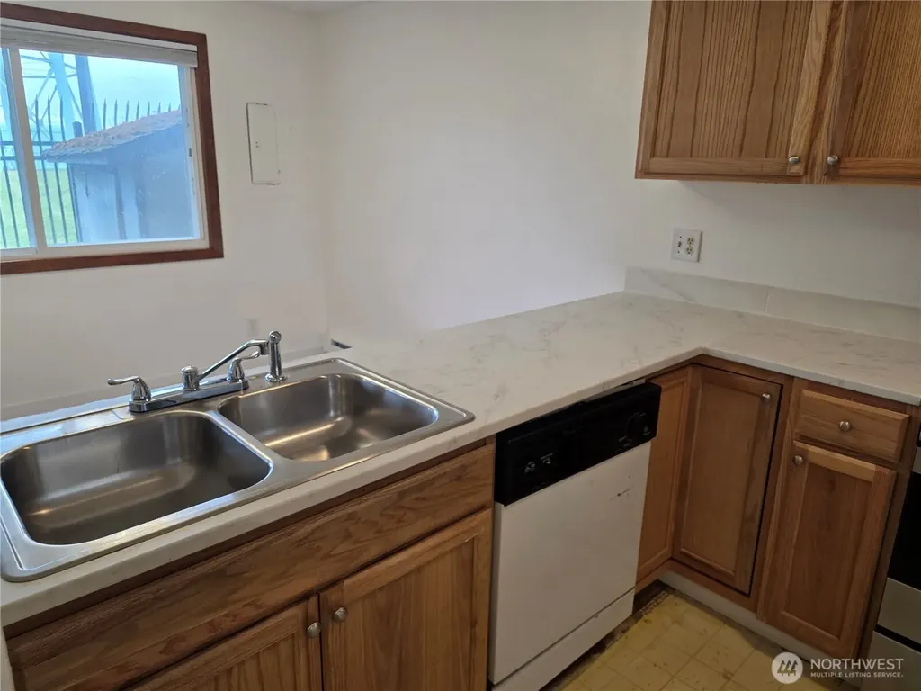 3110 S 216th Street Seatac WA 98198