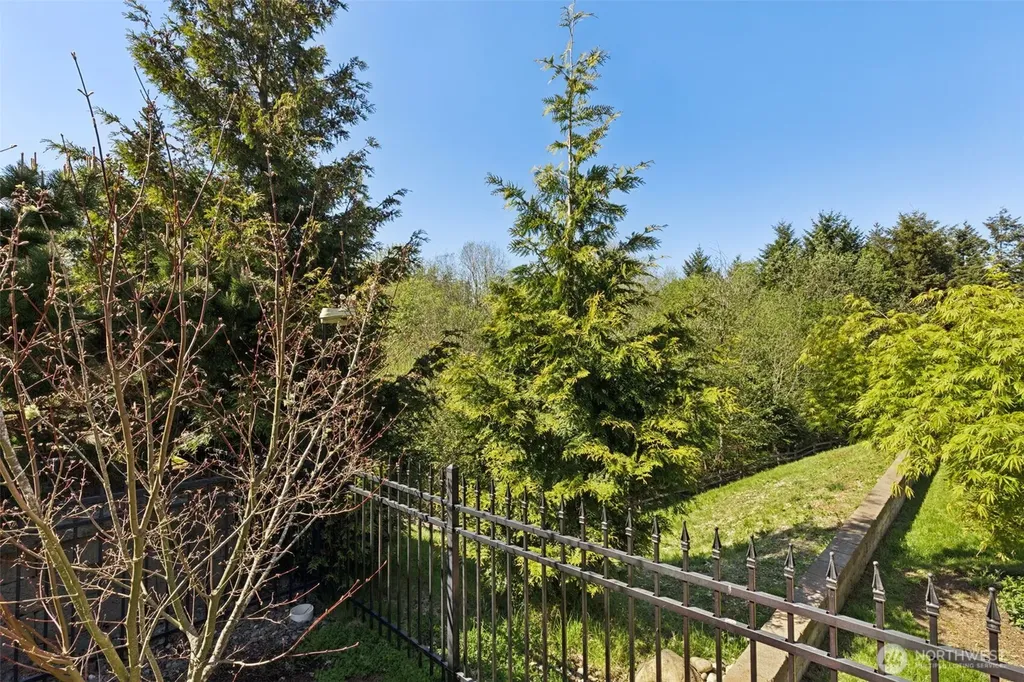 5206 Waldron Drive NE Olympia WA 98516