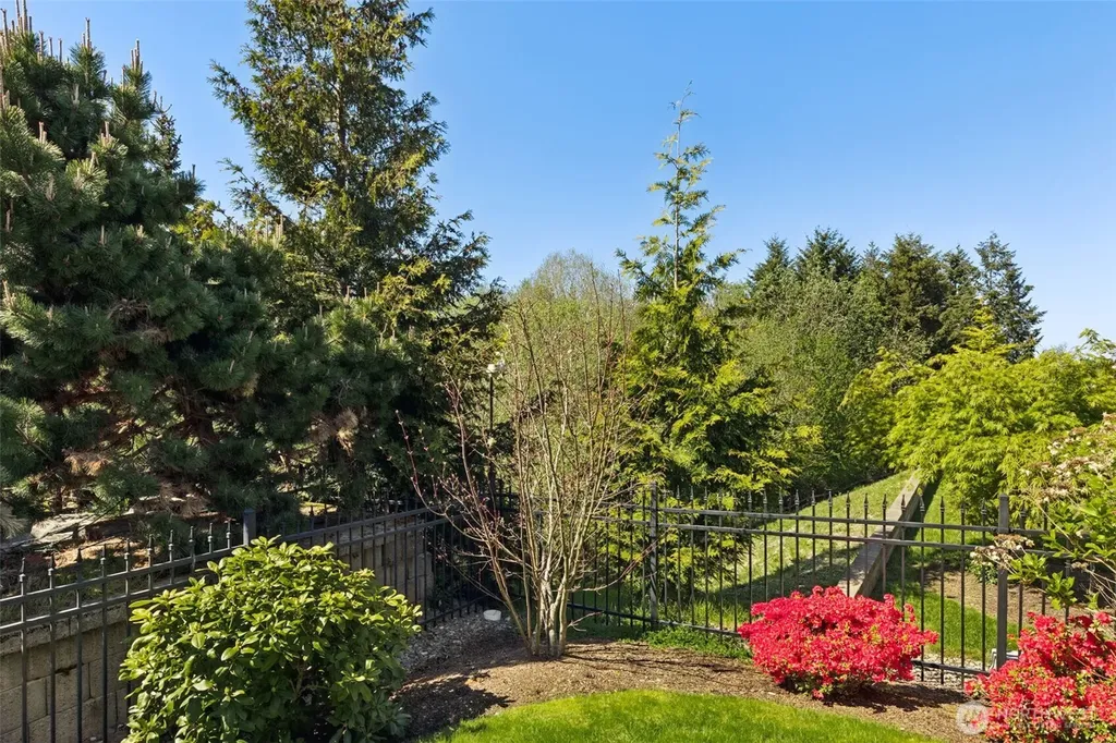 5206 Waldron Drive NE Olympia WA 98516