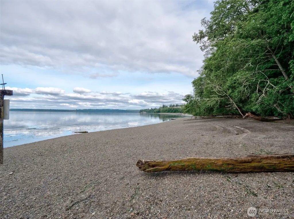 5206 Waldron Drive NE Olympia WA 98516