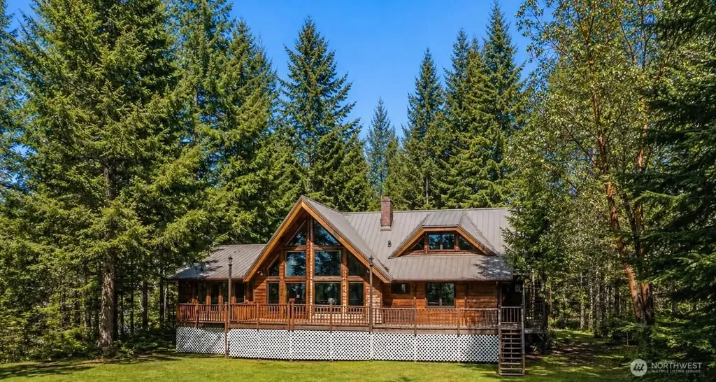 12800 Bear Track Lane Port Orchard WA 98367