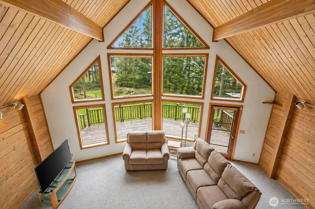 12800 Bear Track Lane Port Orchard WA 98367