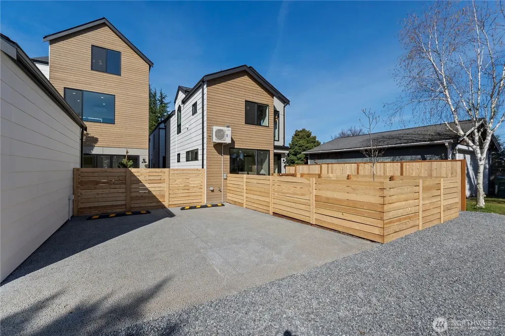 10330 14th Avenue NW Seattle WA 98177
