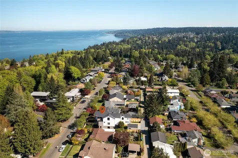 10330 14th Avenue NW Seattle WA 98177