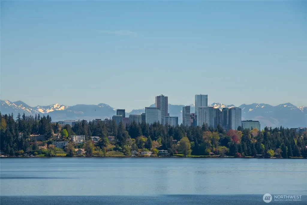 463 39th Avenue E Seattle WA 98112