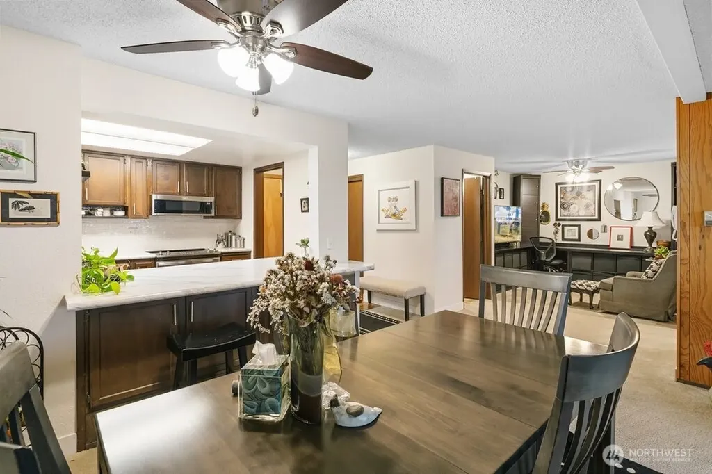 9710 Greenwood Avenue N Seattle WA 98103