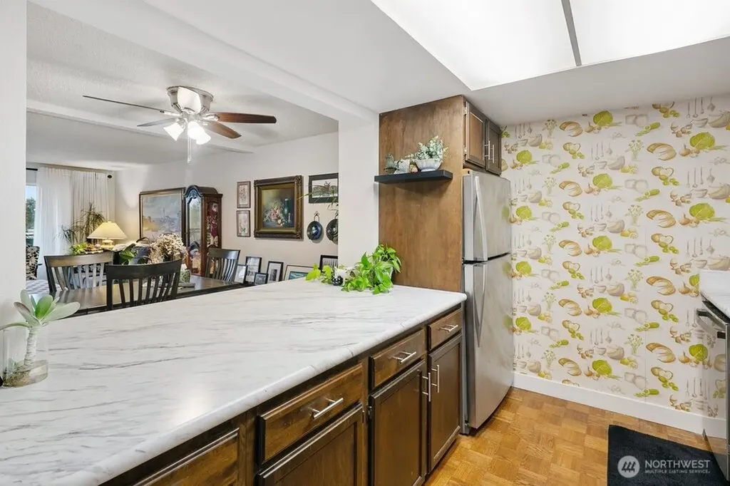 9710 Greenwood Avenue N Seattle WA 98103