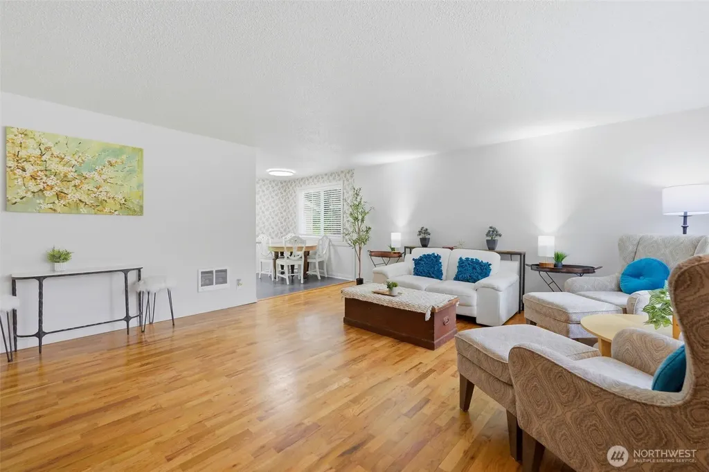 252 NW Sigurd Hanson Road Poulsbo WA 98370