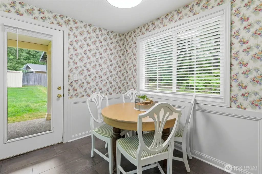 252 NW Sigurd Hanson Road Poulsbo WA 98370