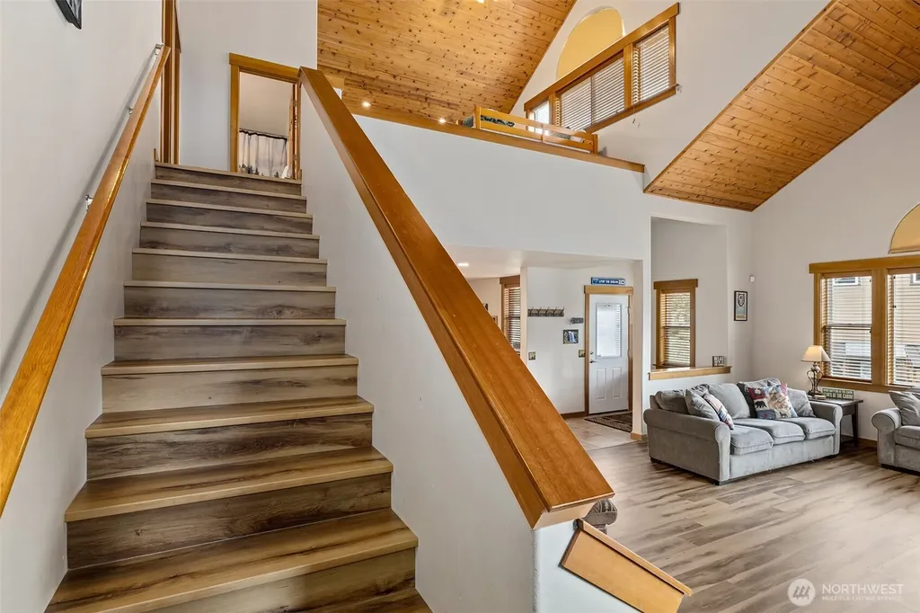 270 Tiger Lily Lane Ronald WA 98940