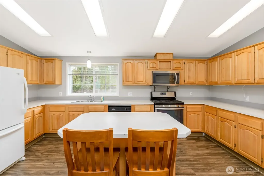 94 Riverdale Lane Sequim WA 98382