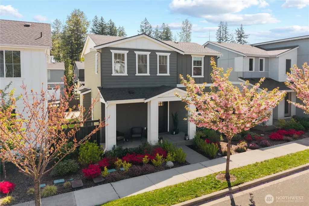 33136 Holly Avenue SE Black Diamond WA 98010