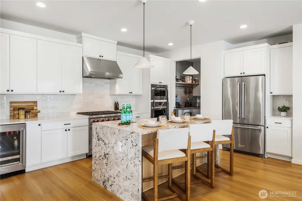 33136 Holly Avenue SE Black Diamond WA 98010