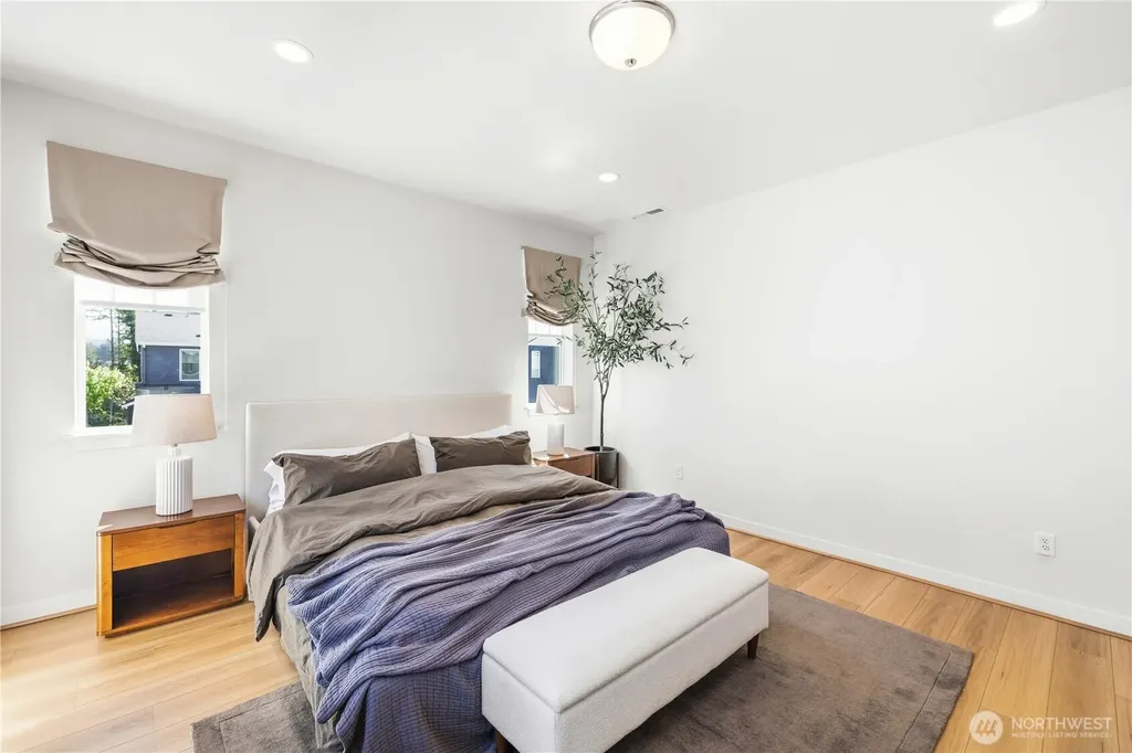 33136 Holly Avenue SE Black Diamond WA 98010