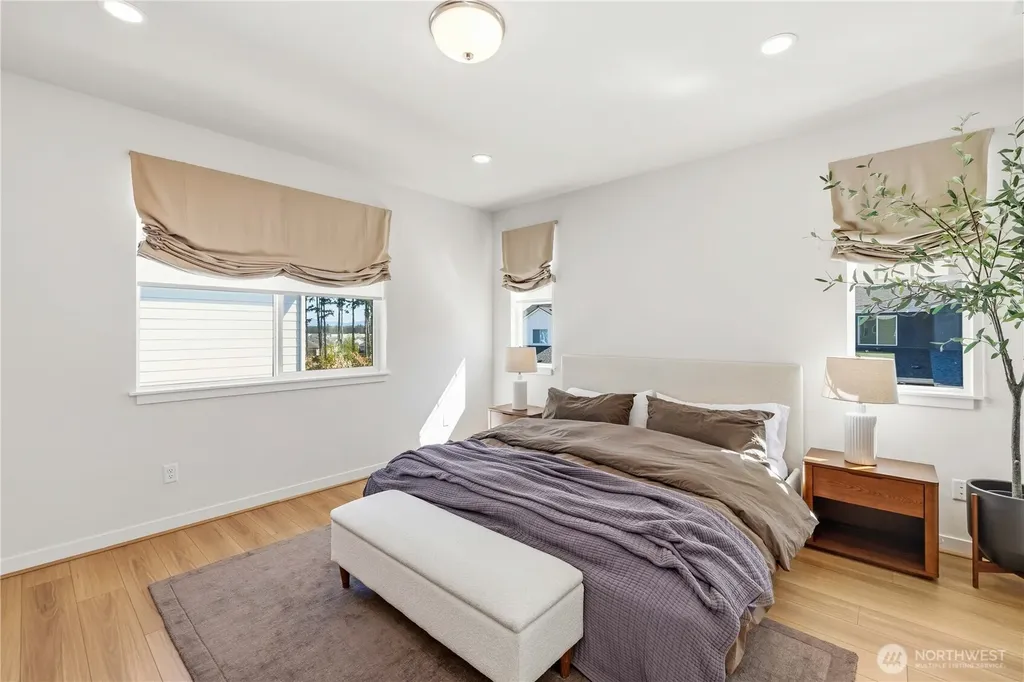 33136 Holly Avenue SE Black Diamond WA 98010