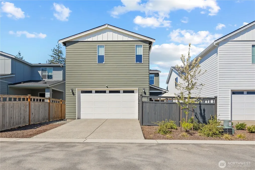 33136 Holly Avenue SE Black Diamond WA 98010